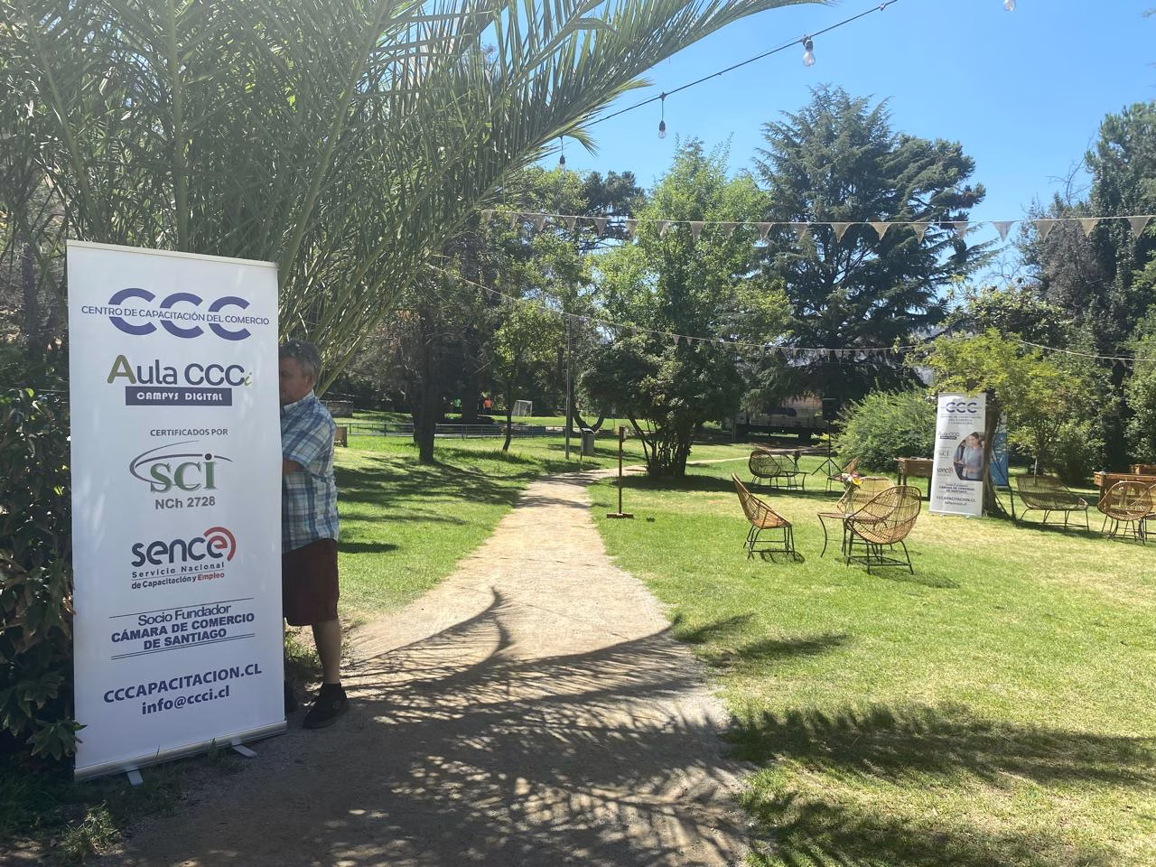Acceso y áreas verdes
